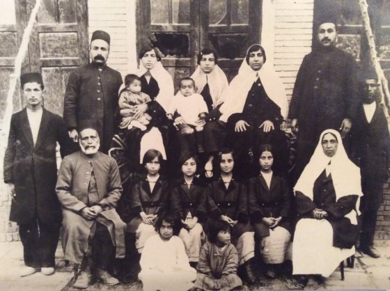 eghrari_family_group_photo_1921
